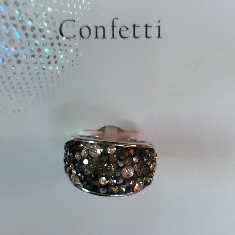 SIZE 7 CONFETTI CRYSTAL RING